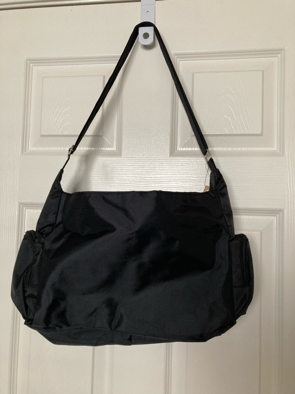 Black Crossbody Shoulder Bag - Lightweight Everyday Carry - Picture 2 of 8